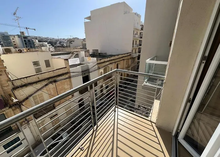 Apartment St Julians 2 Bedroom *